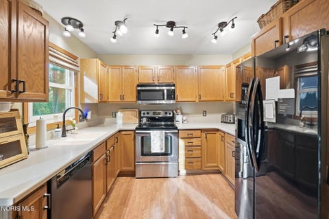 Tiny photo for 8337 Cherry Blossom Lane, Holland, OH 43528 (MLS # 10014595)