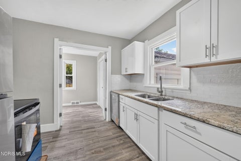 Tiny photo for 1845 Berkshire Place, Toledo, OH 43613 (MLS # 10012964)