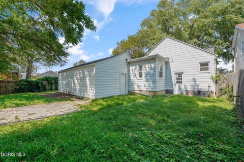 Tiny photo for 1845 Berkshire Place, Toledo, OH 43613 (MLS # 10012964)