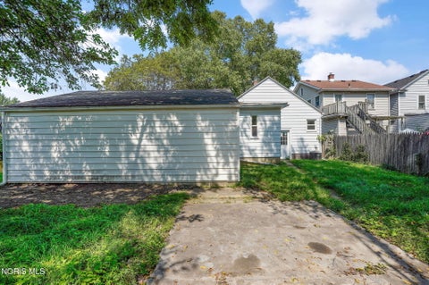 Tiny photo for 1845 Berkshire Place, Toledo, OH 43613 (MLS # 10012964)
