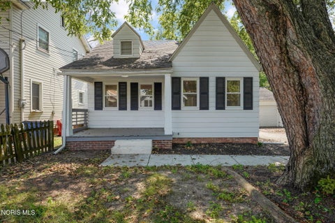 Photo of 1845 Berkshire Place, Toledo, OH 43613 (MLS # 10012964)