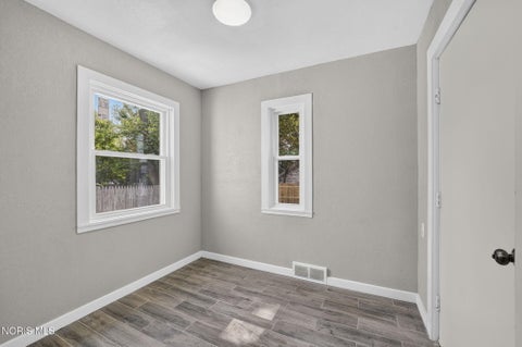 Tiny photo for 1845 Berkshire Place, Toledo, OH 43613 (MLS # 10012964)