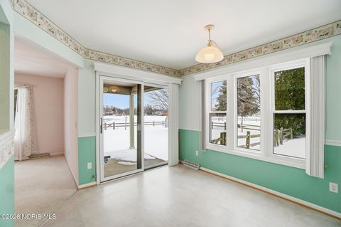 Tiny photo for 2165 Glenacres Court, Maumee, OH 43537 (MLS # 10003397)