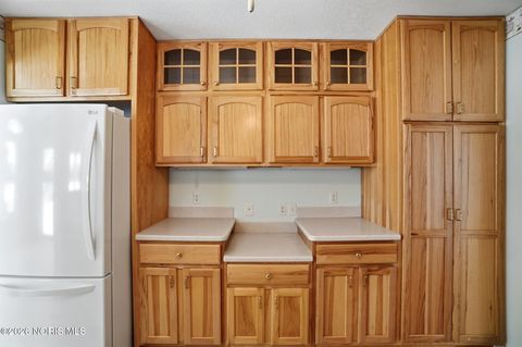 Tiny photo for 2165 Glenacres Court, Maumee, OH 43537 (MLS # 10003397)