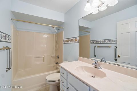 Tiny photo for 2165 Glenacres Court, Maumee, OH 43537 (MLS # 10003397)