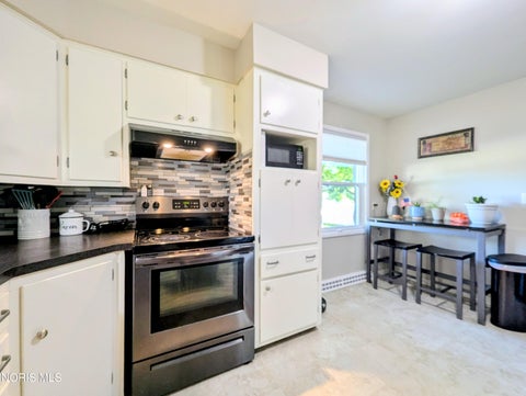 Tiny photo for 208 W Indiana Street, Edon, OH 43518 (MLS # 10012599)