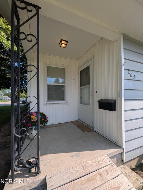 Tiny photo for 208 W Indiana Street, Edon, OH 43518 (MLS # 10012599)