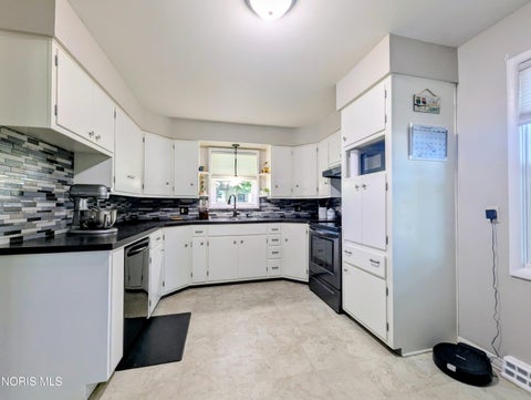 Tiny photo for 208 W Indiana Street, Edon, OH 43518 (MLS # 10012599)