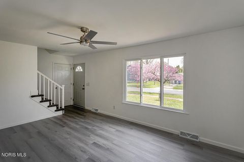 Tiny photo for 5917 Pepperell Place, Toledo, OH 43612 (MLS # 10006856)