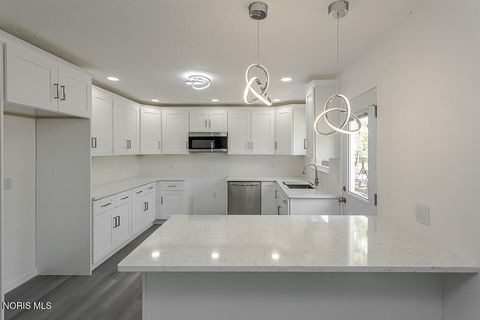 Tiny photo for 5917 Pepperell Place, Toledo, OH 43612 (MLS # 10006856)