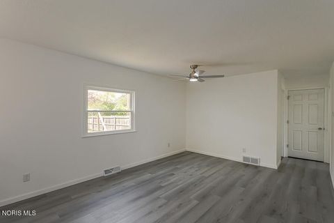 Tiny photo for 5917 Pepperell Place, Toledo, OH 43612 (MLS # 10006856)