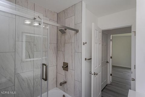 Tiny photo for 5917 Pepperell Place, Toledo, OH 43612 (MLS # 10006856)