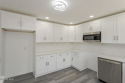 Tiny photo for 5917 Pepperell Place, Toledo, OH 43612 (MLS # 10006856)