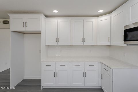 Tiny photo for 5917 Pepperell Place, Toledo, OH 43612 (MLS # 10006856)