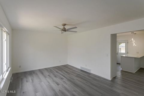 Tiny photo for 5917 Pepperell Place, Toledo, OH 43612 (MLS # 10006856)