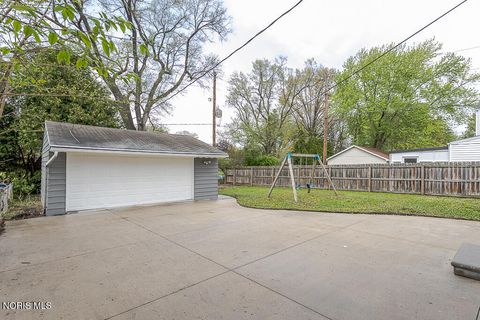 Tiny photo for 5917 Pepperell Place, Toledo, OH 43612 (MLS # 10006856)
