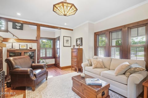 Tiny photo for 1515 River Road, Maumee, OH 43537 (MLS # 10013909)