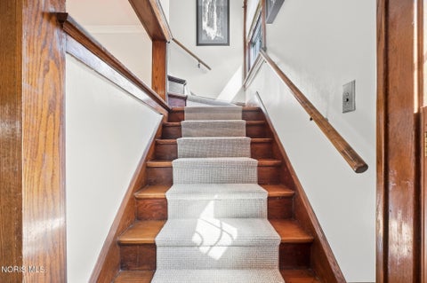 Tiny photo for 1515 River Road, Maumee, OH 43537 (MLS # 10013909)