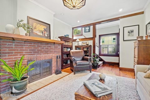 Tiny photo for 1515 River Road, Maumee, OH 43537 (MLS # 10013909)
