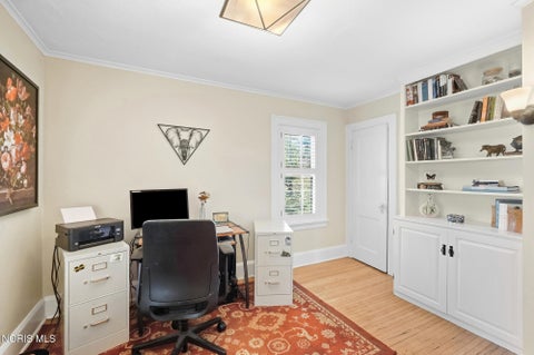 Tiny photo for 1515 River Road, Maumee, OH 43537 (MLS # 10013909)