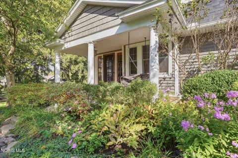 Tiny photo for 1515 River Road, Maumee, OH 43537 (MLS # 10013909)