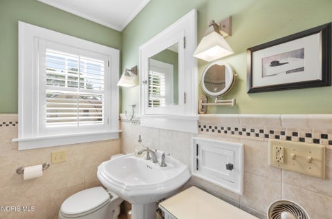 Tiny photo for 1515 River Road, Maumee, OH 43537 (MLS # 10013909)