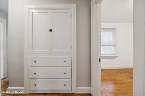 Tiny photo for 2041 Perth Street, Toledo, OH 43607 (MLS # 10000757)