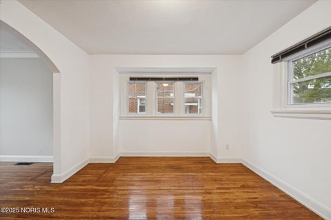 Tiny photo for 2041 Perth Street, Toledo, OH 43607 (MLS # 10000757)