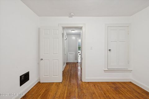 Tiny photo for 2041 Perth Street, Toledo, OH 43607 (MLS # 10000757)