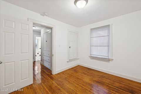 Tiny photo for 2041 Perth Street, Toledo, OH 43607 (MLS # 10000757)