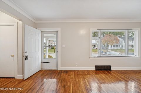 Tiny photo for 2041 Perth Street, Toledo, OH 43607 (MLS # 10000757)