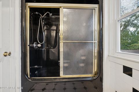 Tiny photo for 2041 Perth Street, Toledo, OH 43607 (MLS # 10000757)