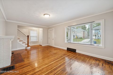 Tiny photo for 2041 Perth Street, Toledo, OH 43607 (MLS # 10000757)