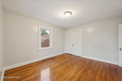 Tiny photo for 2041 Perth Street, Toledo, OH 43607 (MLS # 10000757)