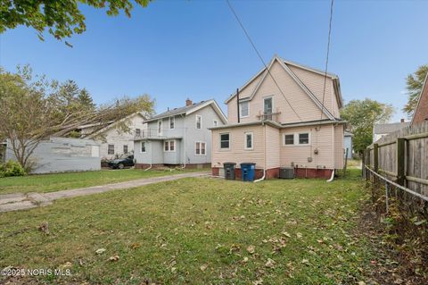 Tiny photo for 2041 Perth Street, Toledo, OH 43607 (MLS # 10000757)