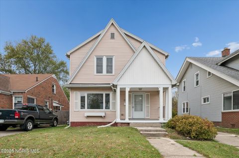 Tiny photo for 2041 Perth Street, Toledo, OH 43607 (MLS # 10000757)