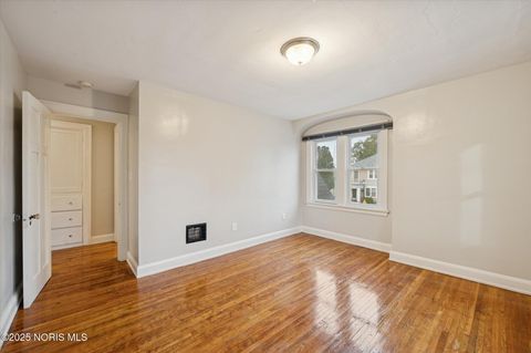 Tiny photo for 2041 Perth Street, Toledo, OH 43607 (MLS # 10000757)