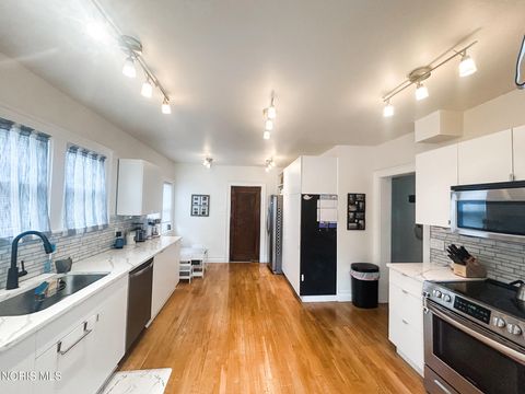 Tiny photo for 3319 Darlington Road, Ottawa Hills, OH 43606 (MLS # 10005929)