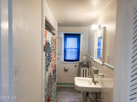 Tiny photo for 3319 Darlington Road, Ottawa Hills, OH 43606 (MLS # 10005929)