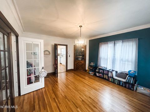 Tiny photo for 3319 Darlington Road, Ottawa Hills, OH 43606 (MLS # 10005929)