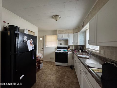 Tiny photo for 5145 Ford Avenue, Toledo, OH 43612 (MLS # 10001862)