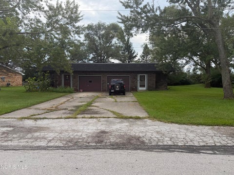 Multifamily For Sale - 6861 William Drive<br/> Perrysburg, OH 43551
