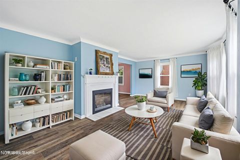 Tiny photo for 724 Inwood Place, Maumee, OH 43537 (MLS # 10007135)
