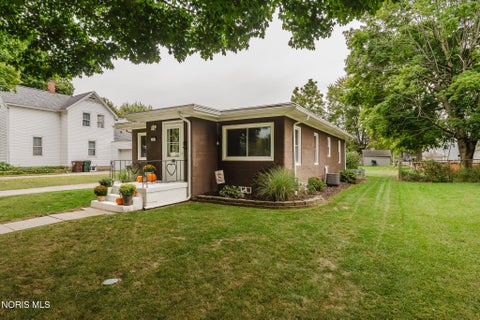 Tiny photo for 133 W Davis Street, Tiffin, OH 44883 (MLS # 10014211)