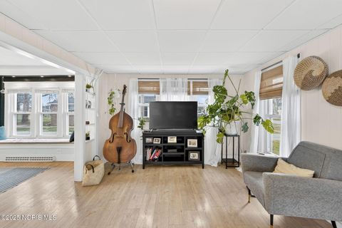 Tiny photo for 18710 Washington Street, Tontogany, OH 43565 (MLS # 10003152)