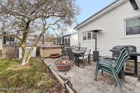 Tiny photo for 18710 Washington Street, Tontogany, OH 43565 (MLS # 10003152)