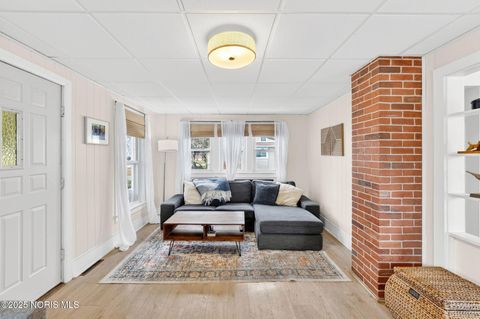 Tiny photo for 18710 Washington Street, Tontogany, OH 43565 (MLS # 10003152)