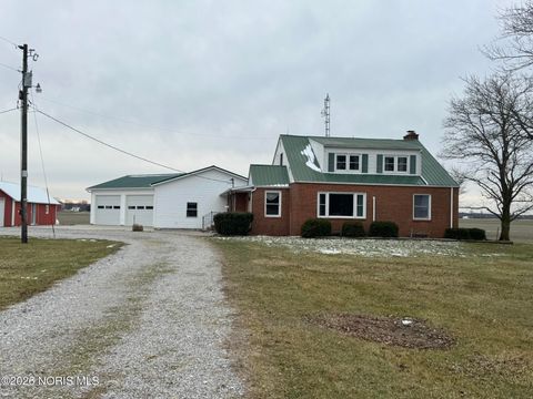 Photo of 5908 Kramer Road, Edgerton, OH 43517 (MLS # 10003036)
