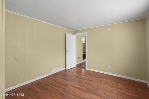 Tiny photo for 1824 Arlington Avenue, Toledo, OH 43609 (MLS # 10003842)