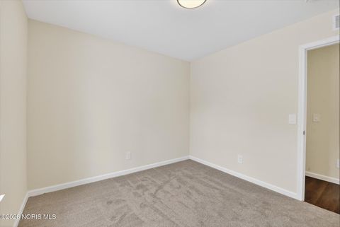 Tiny photo for 543 Lucas Street, Toledo, OH 43604 (MLS # 10003873)